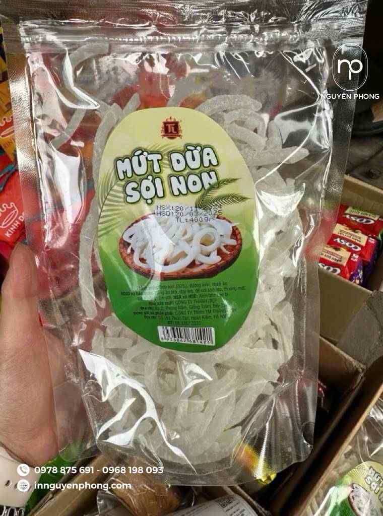 thiết kế tem mứt dừa non dạng hình oval